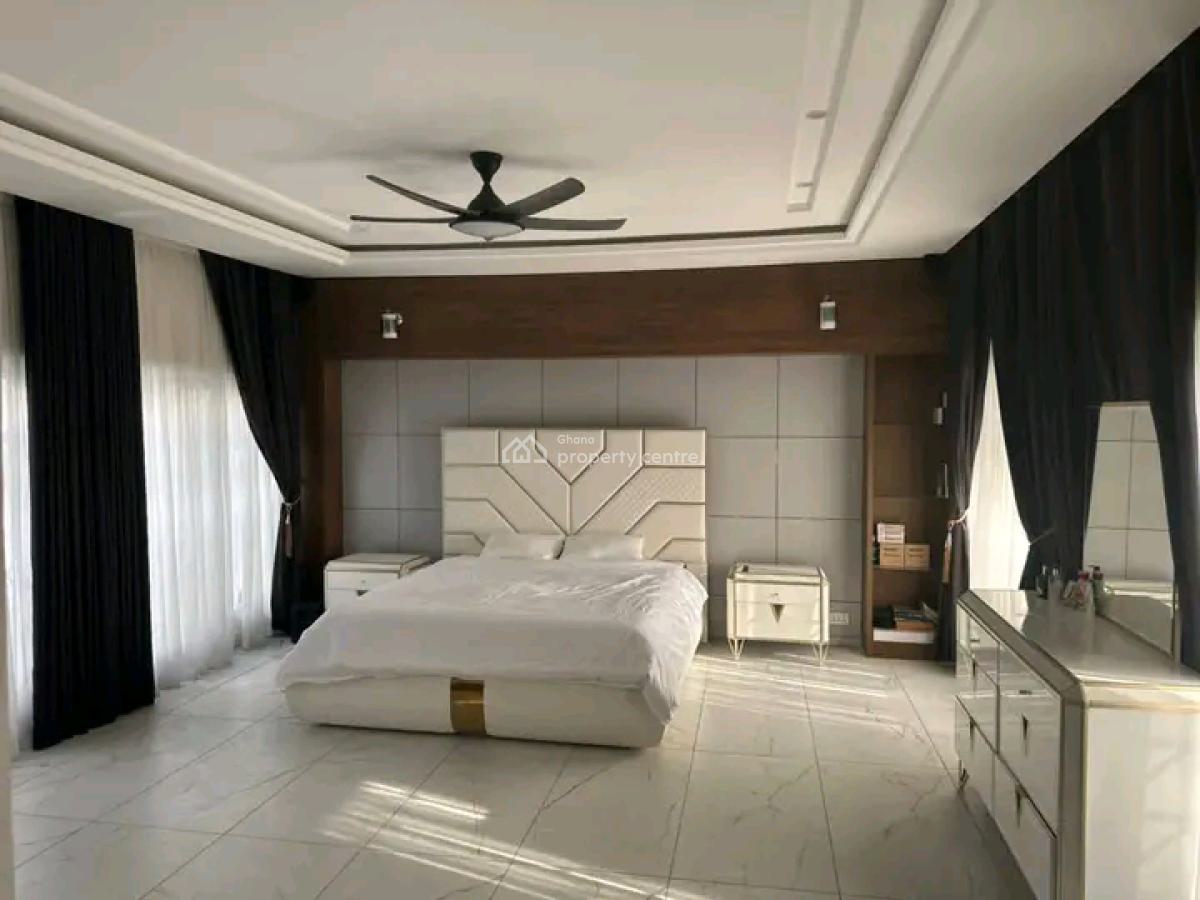 Unfurnished 4 Bedroom Self Compound with 2 Bedroom Boys Quarter, Dzorwulu, Accra, Office Space for Rent