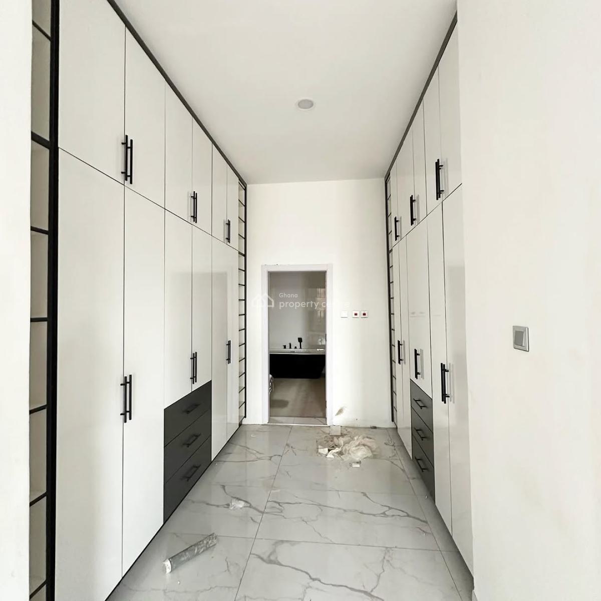 Executive En-suite 5 Bedrooms Gated Community House at Lakeside Estate, Ashaley Botwe, Adenta Municipal, Accra, House for Sale