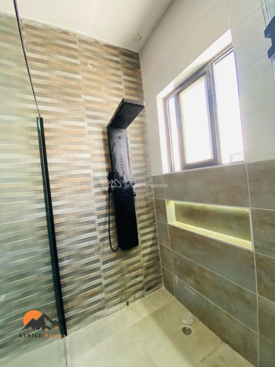 Stunning 4 Bedroom House with 1 Boys Quarters, Sakumono, Tema, Accra, House for Sale