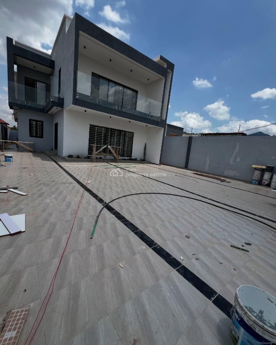 Executive En-suite 3 Bedroom House with Boys Quarters at Oyarifa, Oyarifa, La Nkwantanang Madina Municipal, Accra, House for Sale