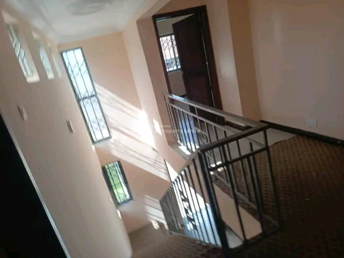 3-bedroom House+ 2bq @ Spintex, Spintex, Accra, House for Rent