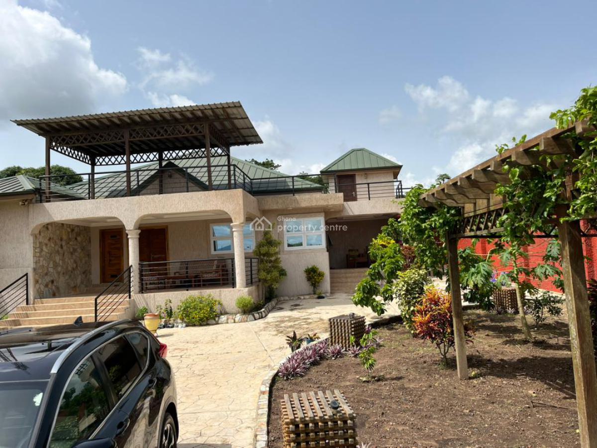 Executive Fully Furnished 4-bedroom House at Akropong, Aburi Mountains, Aburi, Akuapim South Municipal, Eastern Region, House for Rent