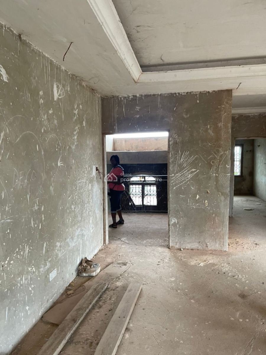 14 Bedroom All En-suite Located at Broadcasting - Accra, Think Ahead Supermarket, Weija, Ga South Municipal, Accra, Hotel / Guest House for Sale
