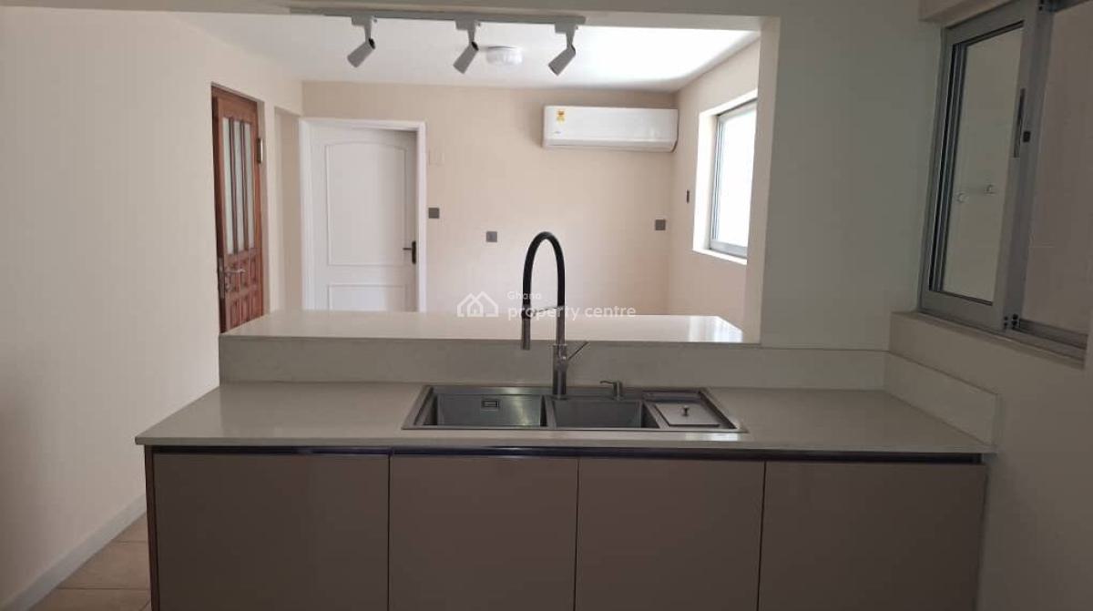 4 Bedroom Villa with Swimming Pool and 2 Bedroom Outhouse, Cantonments, Accra, Detached Bungalow for Rent