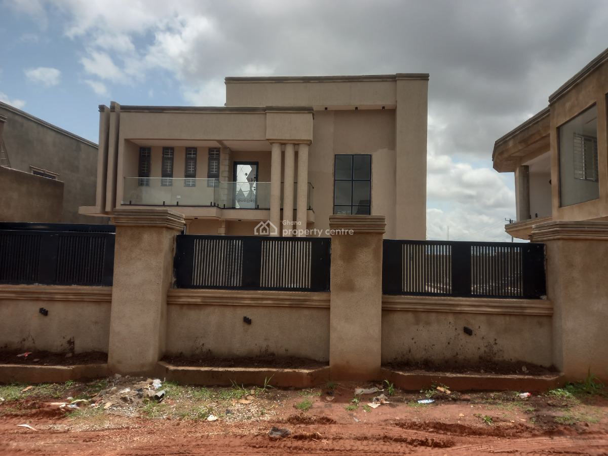 5 Bedrooms, Asuofia Kokoben, on Abrepo Barekese Road., Kumasi Metropolitan, Ashanti, House for Sale