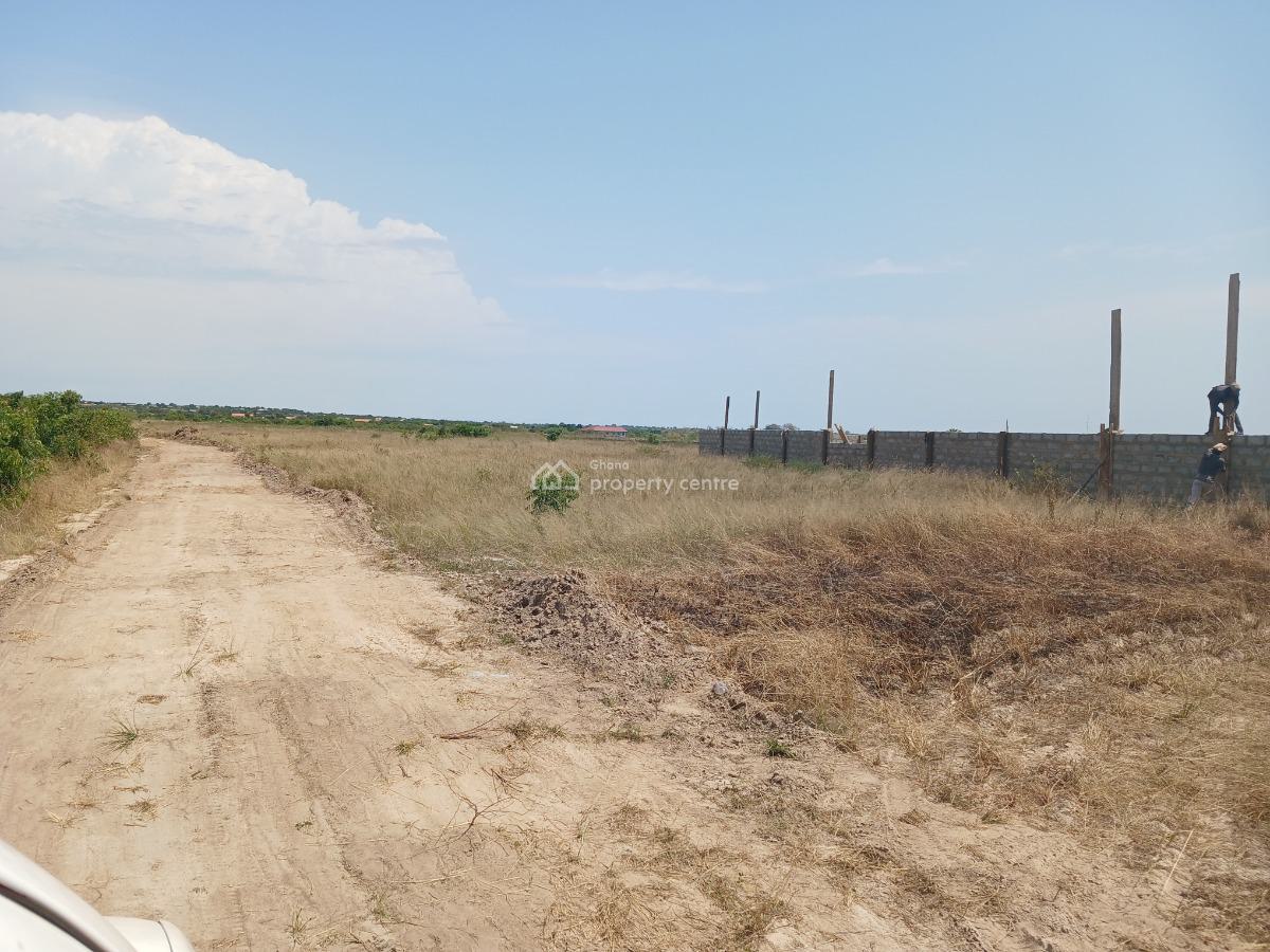 Contact Me for Genuine, Yet Affordable Plot., Dawhenya, Tema, Accra, Mixed-use Land for Sale