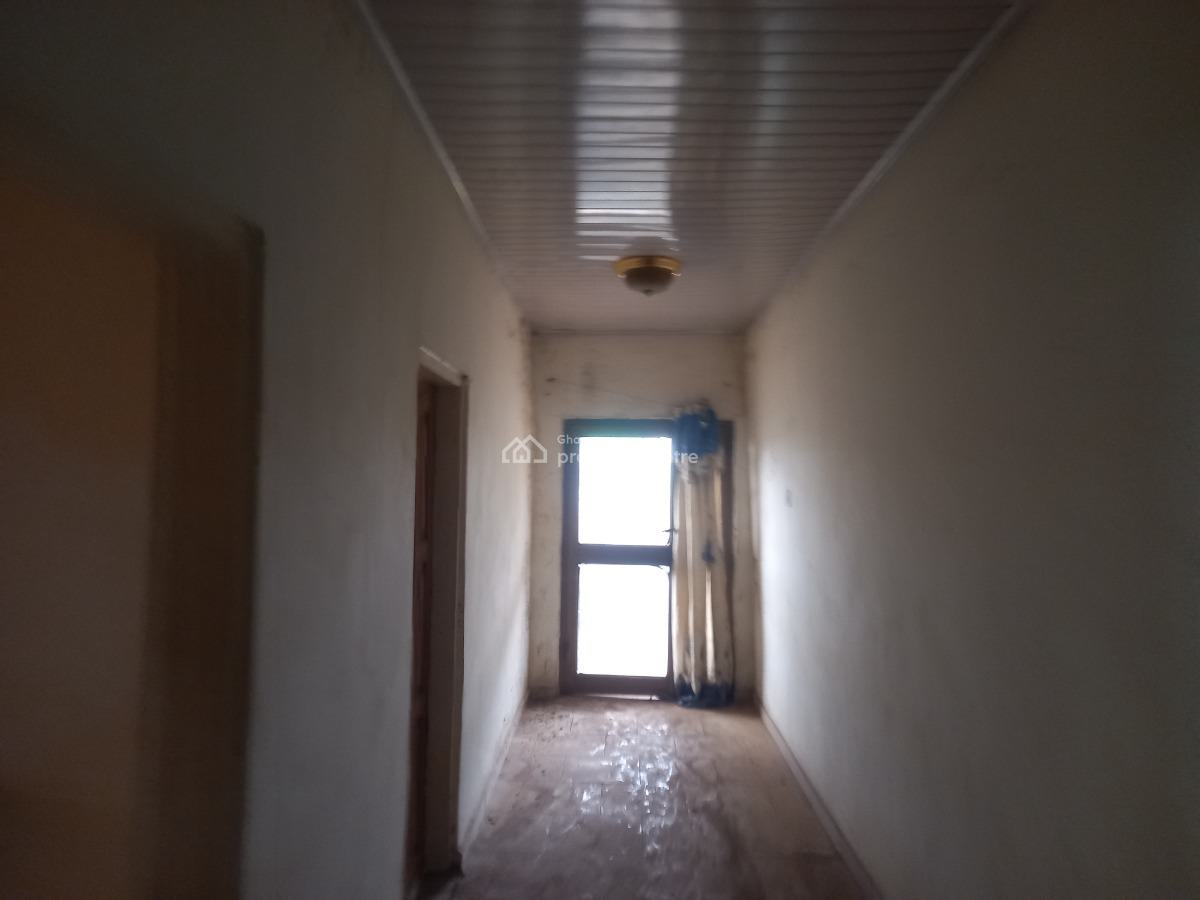 4 Bedrooms, Meduma, on Tafo Pankrono Road., Kumasi Metropolitan, Ashanti, House for Sale