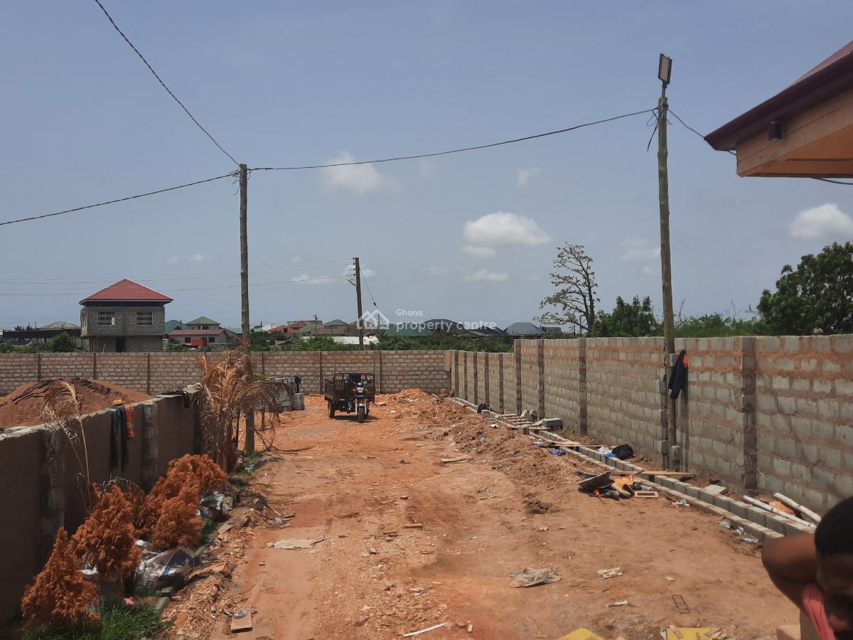 Luxurious Estate Plot Available., Community 25, Tema, Accra, Residential Land for Sale