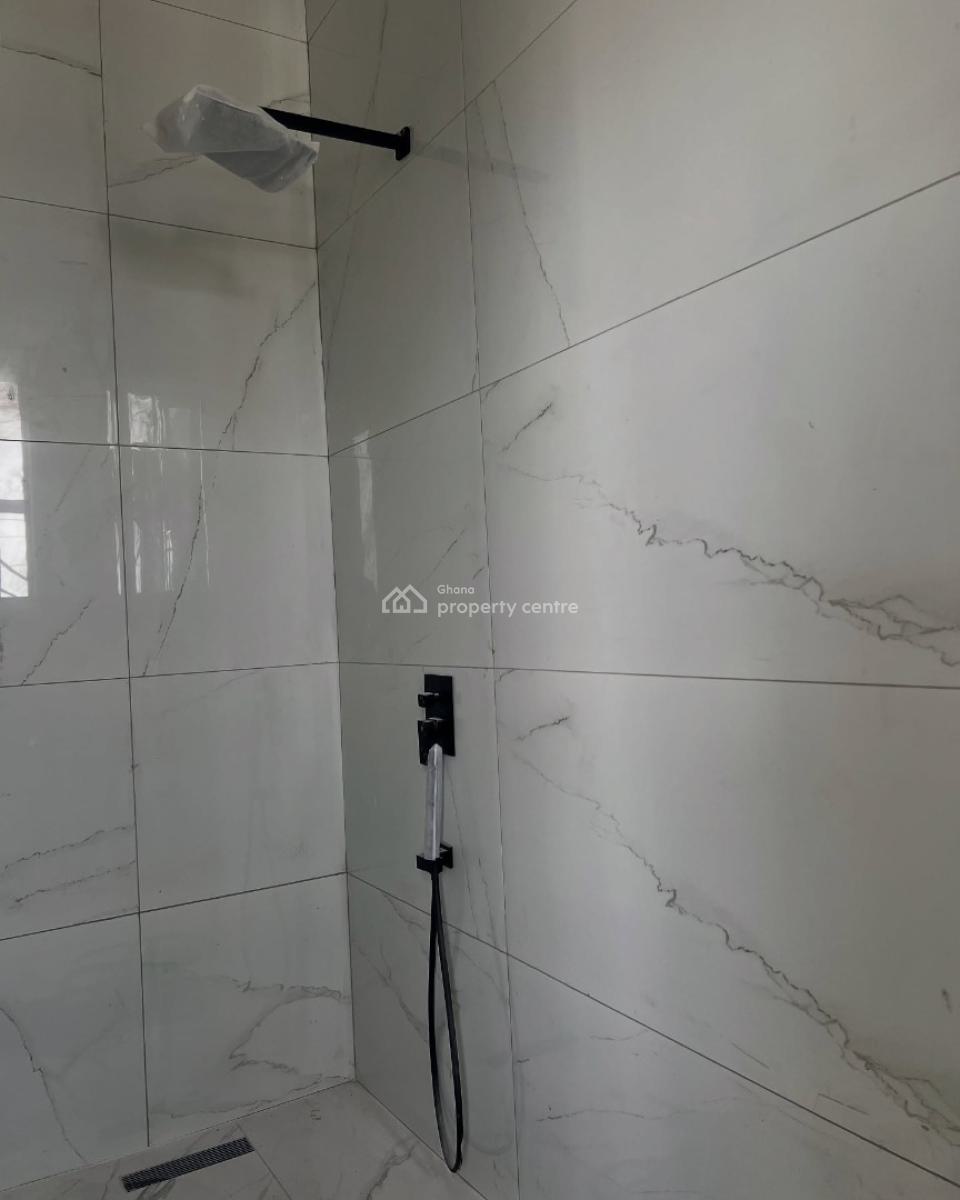 Executive 5 Bedroom with a Swimming Pool, East Legon, Accra, House for Sale