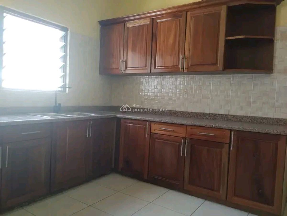Decent 4bedroom House @ Tesano, Tesano, Accra, House for Rent