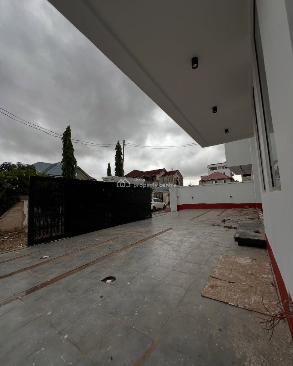 Executive Newly Built All En-suite 4 Bedrooms with Boys Quarters, La Nkwantanang Madina Municipal, Accra, House for Sale