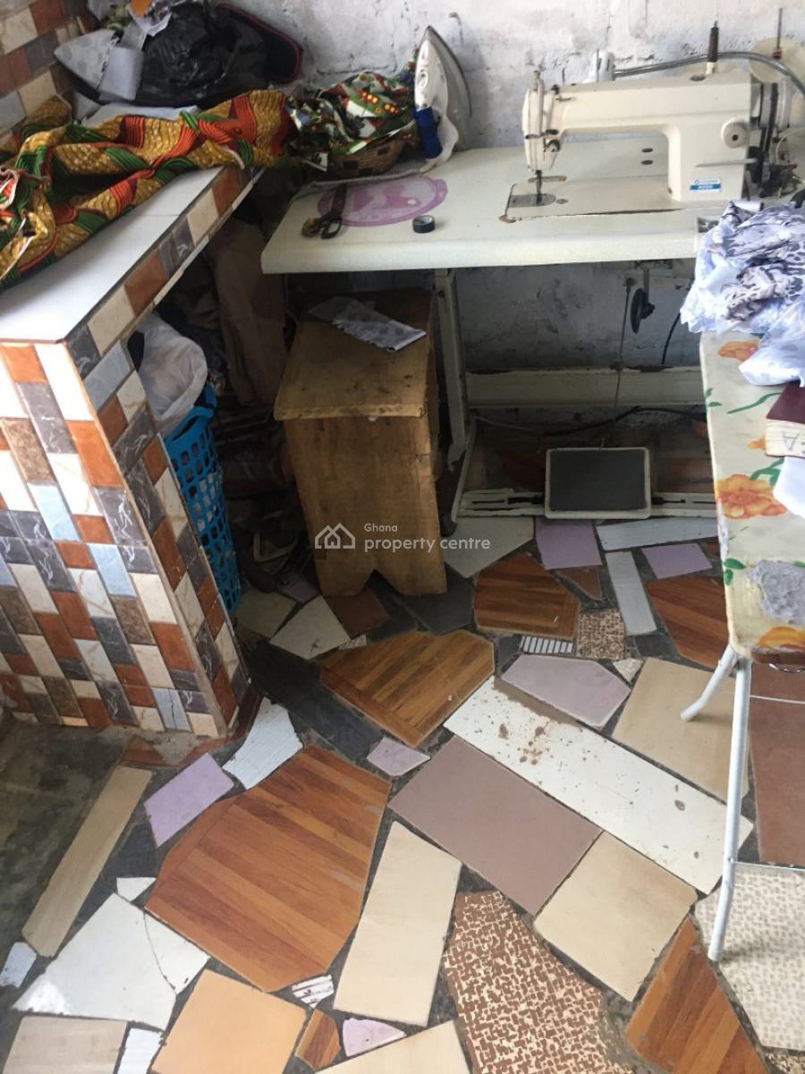 Neat & Tiled Single Room with Kitchen and Bath, La Bethel Presby Church Area, Labadi-aborm, Accra, Mini Flat for Rent