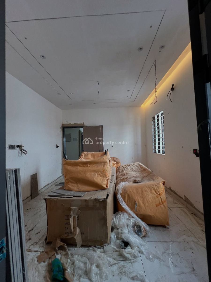 Executive 5 Bedroom with Boys Quarters & Swimming Pool, Spintex, Accra, House for Sale