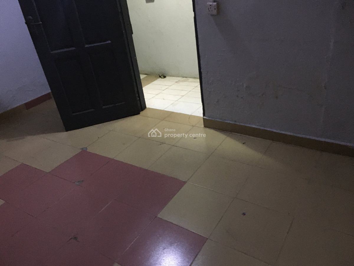 Nice Chamber & Hall S/c, Kojo Sardine Bridge, Labadi-aborm, Accra, Mini Flat for Rent