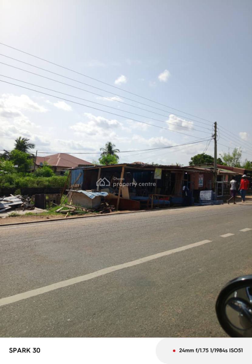 Roadside Plot, Nsakina Ablekuma, Ga West Municipal, Accra, Land for Sale