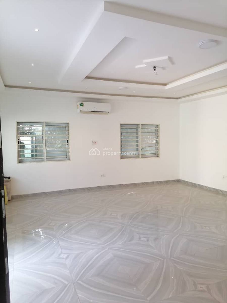 3 Bedrooms at Pokuase Township, Pokuase Township, Pokuase (pokoasi), Ga West Municipal, Accra, Detached Bungalow for Sale