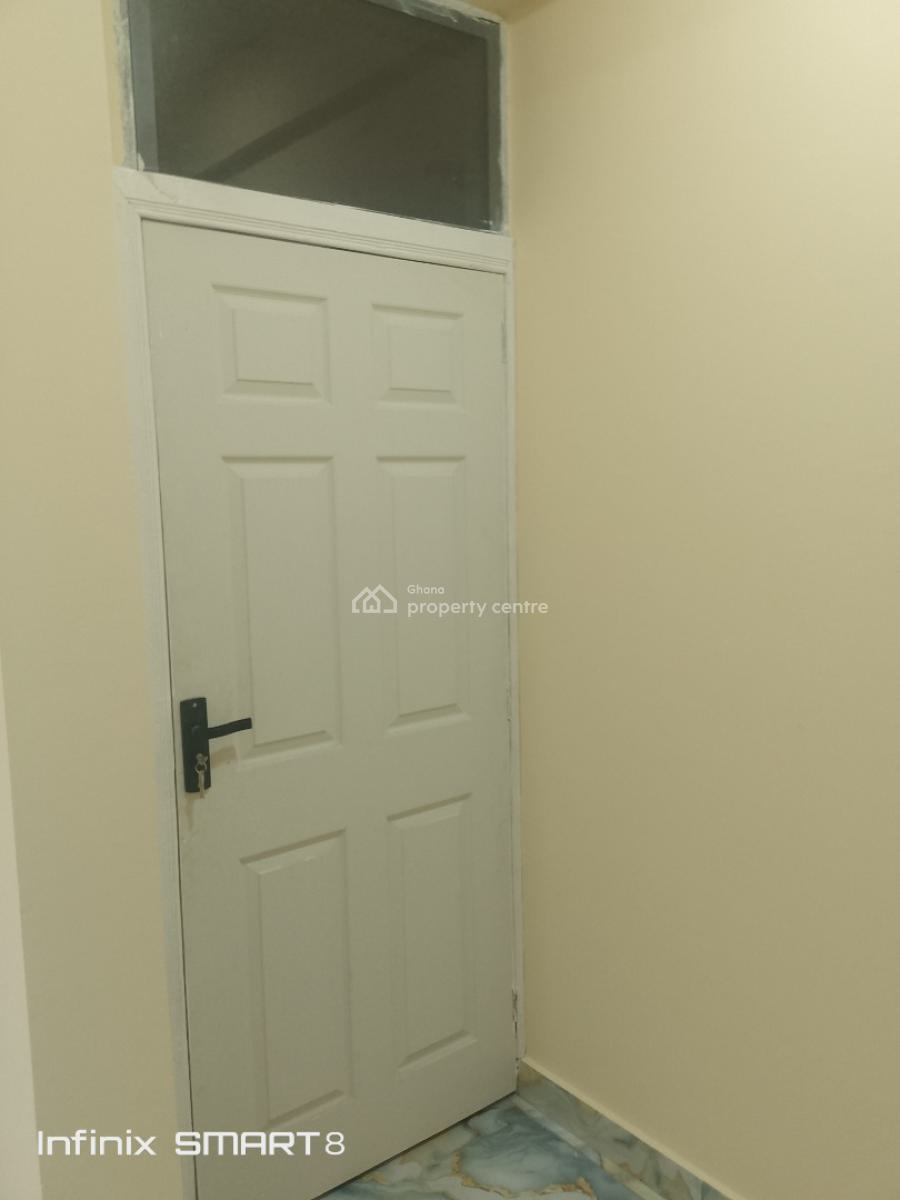 Two Bedrooms Apartment, Teshie Bushroad Police Statoin, Teshie-nungua Estates, Accra, Apartment for Rent