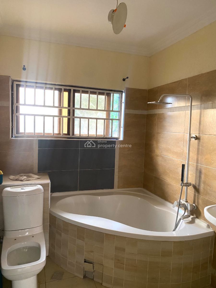 3 Bedrooms at Cfc Estate, Dome Cfc Estate, Ga East Municipal, Accra, Detached Duplex for Rent