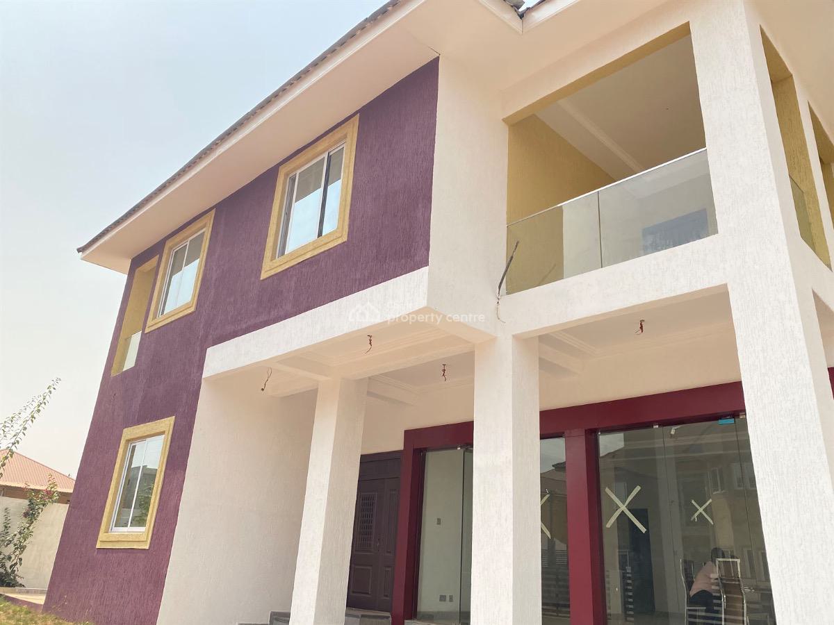 4 Bedroom Duplex in a Gated Community, Mahama Road, East Airport, Airport Residential Area, Accra, Detached Duplex for Sale
