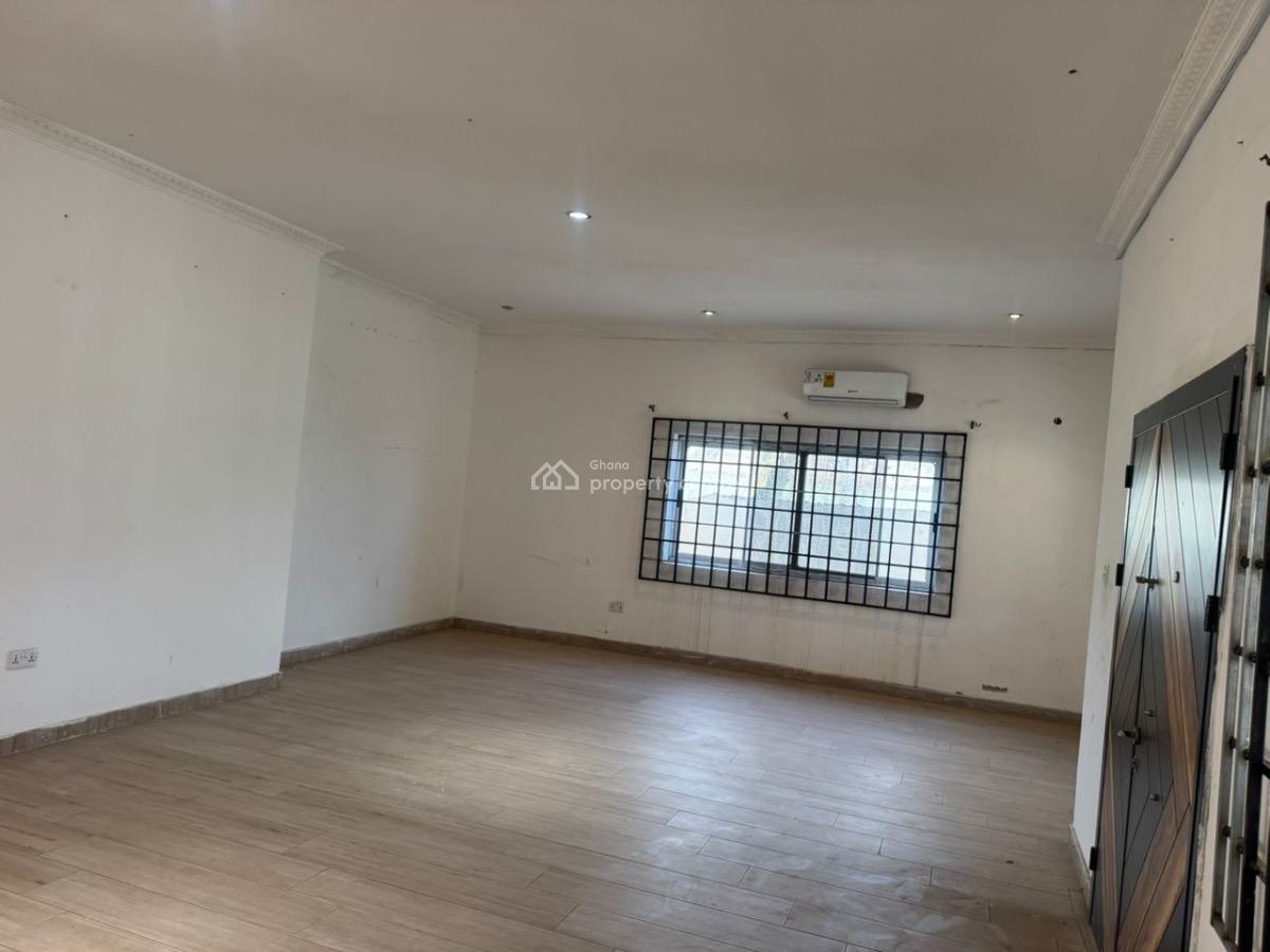 6 Bedrooms at Achimota, Mile7, Achimota, Accra, Detached Bungalow for Rent