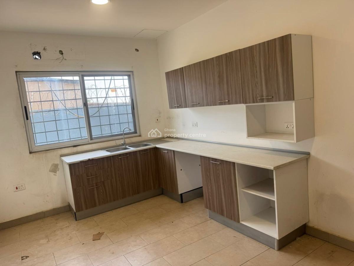 6 Bedrooms at Achimota, Petroleum, Achimota, Accra, Detached Bungalow for Rent