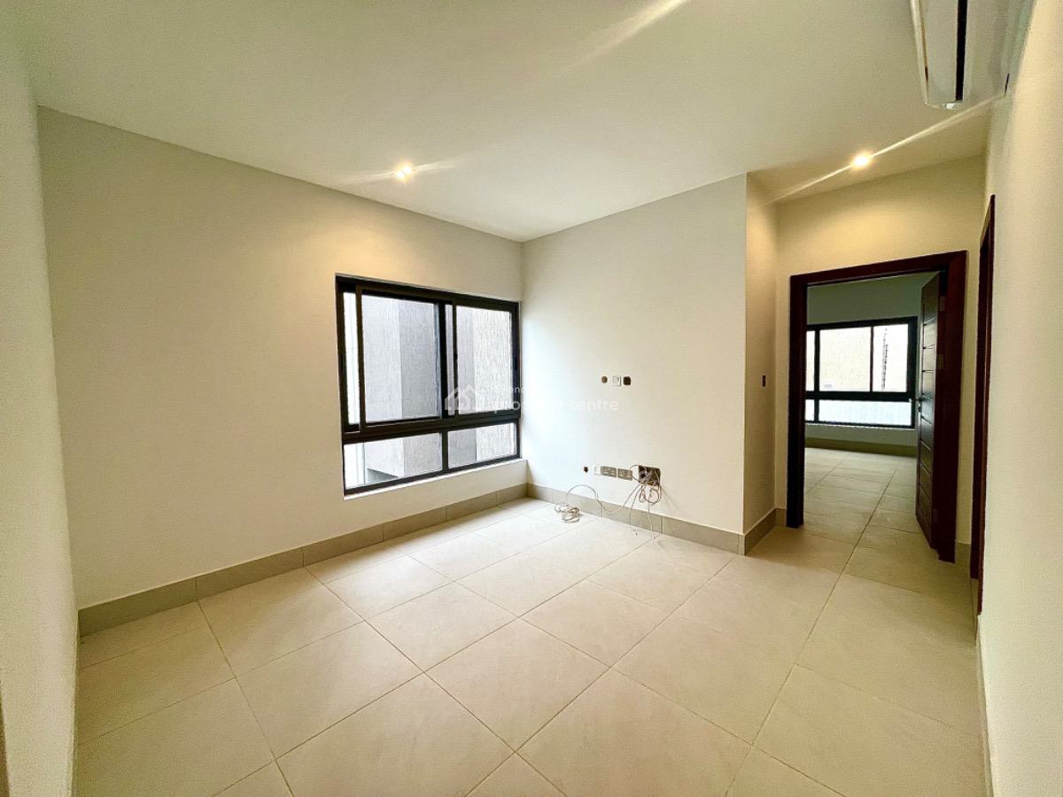 3 Bedroom Townhouse, Only 4 Units on Compound, Airport Residential Area, Accra, Townhouse for Rent