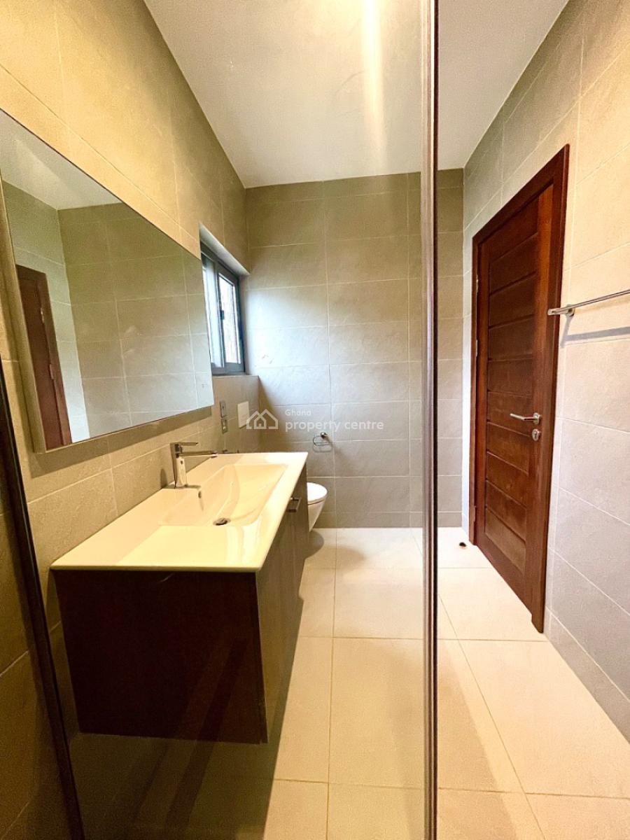 3 Bedroom Townhouse, Only 4 Units on Compound, Airport Residential Area, Accra, Townhouse for Rent
