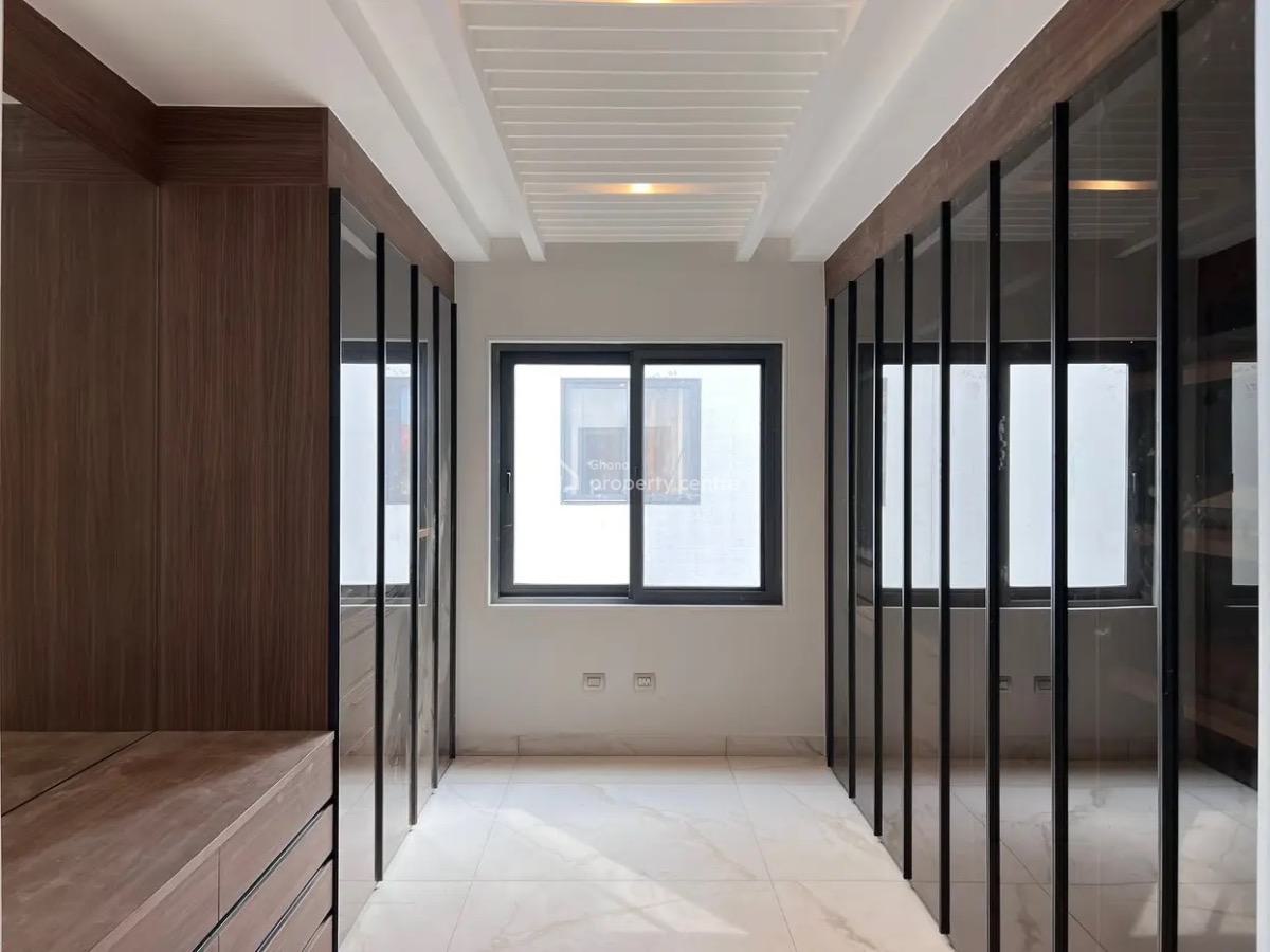 4 Bedroom Townhouse with Elevator and Staff Quarters, Cantonments, Accra, Detached Duplex for Rent