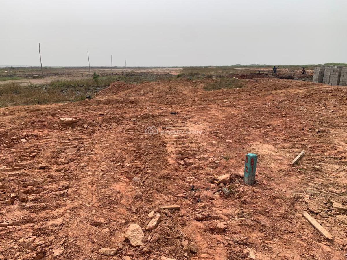 Build Big. Live Better. in Tema Community 25, Cedar Court, Devtraco Road, Tema, Accra, Mixed-use Land for Sale