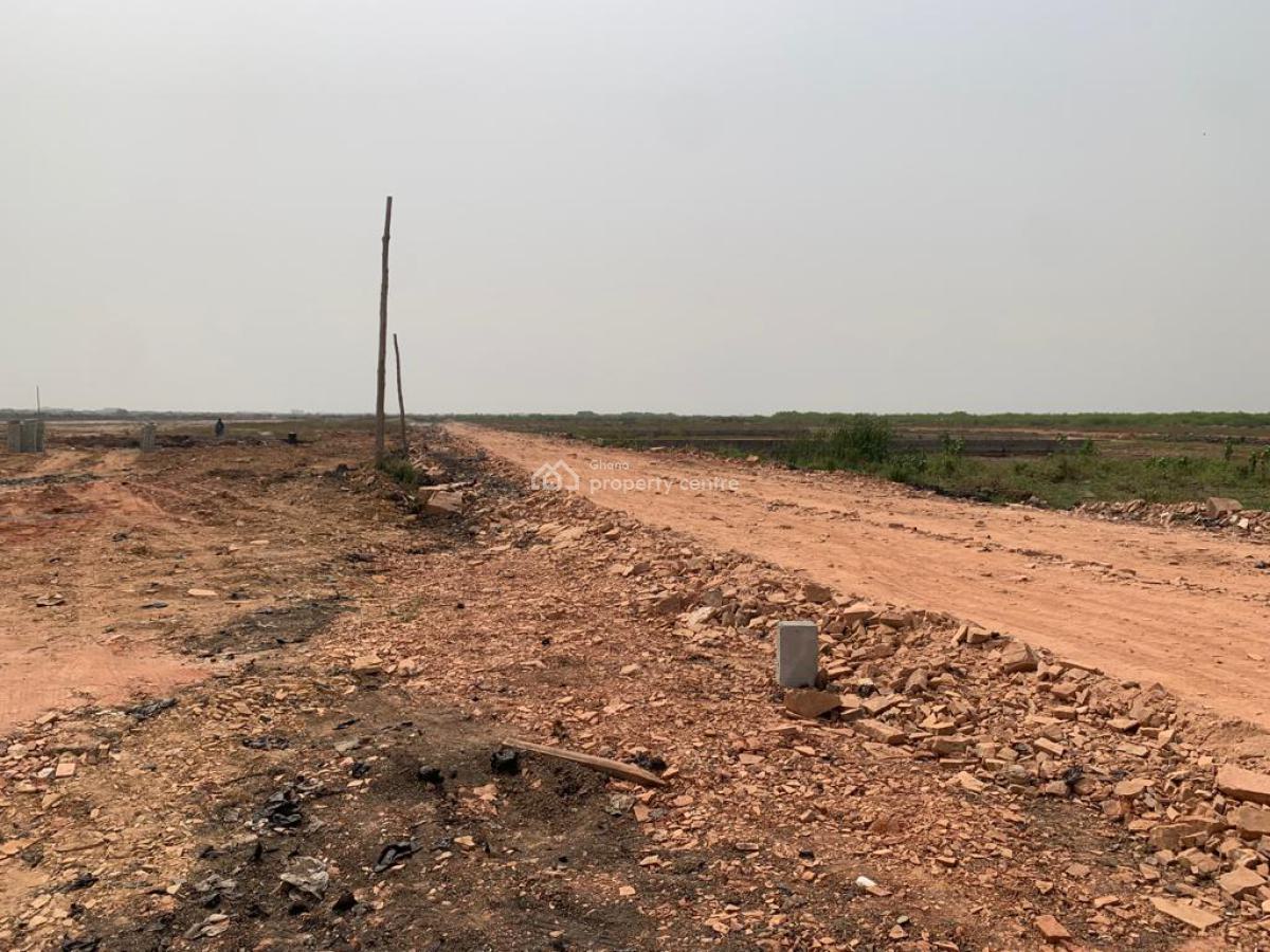 Build Big. Live Better. in Tema Community 25, Cedar Court, Devtraco Road, Tema, Accra, Mixed-use Land for Sale