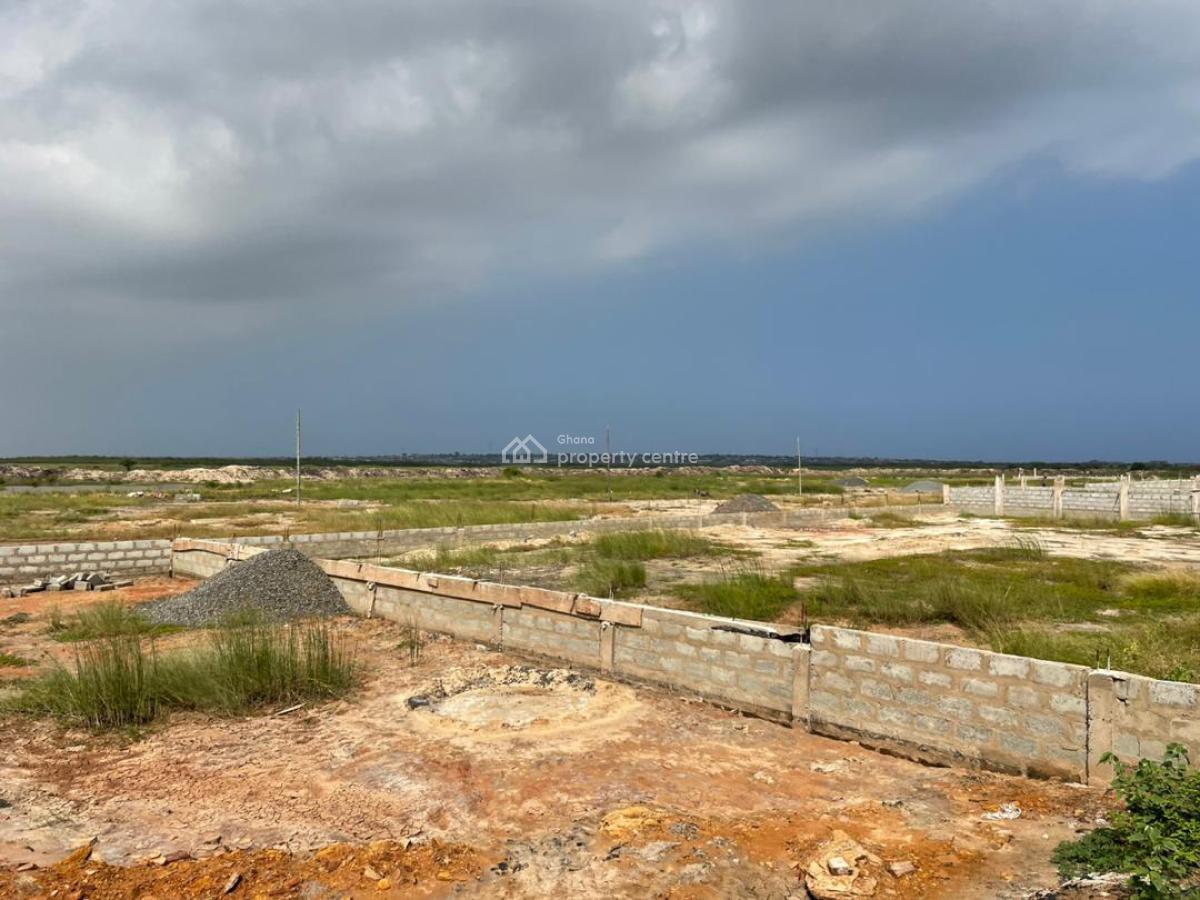 Build Big. Live Better. in Tema Community 25, Cedar Court, Devtraco Road, Tema, Accra, Mixed-use Land for Sale
