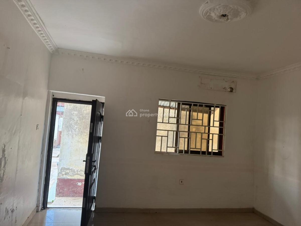 1 Bedroom at Chantan, Chantan Market Area, Achimota, Accra, Mini Flat for Rent