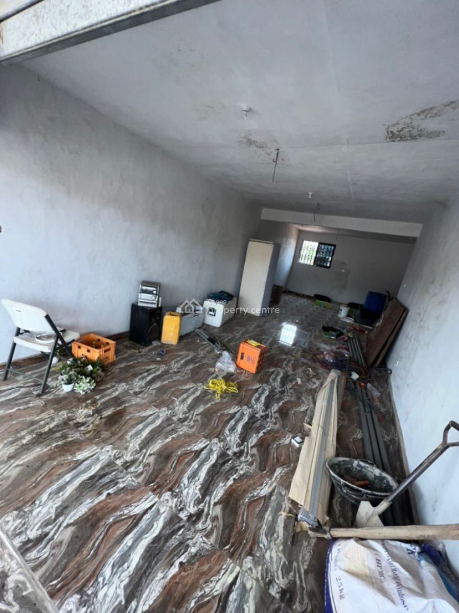 Spacious Shop at Ablekuma, Pentecost Junction Goil Filling Station, Ablekuma South, Accra Metropolitan, Accra, Shop for Rent
