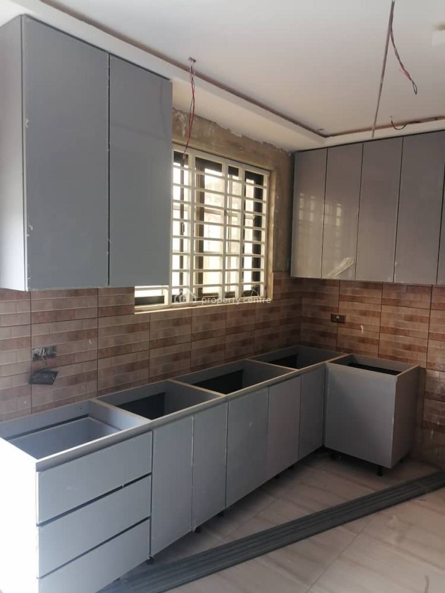 3 Bedrooms at Amasaman Stadium Junction, Stadium Junction, Amasaman, Ga West Municipal, Accra, Detached Duplex for Sale