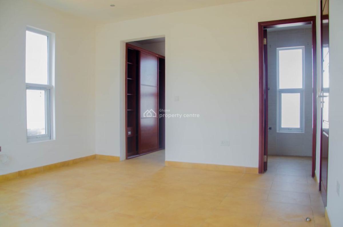 Serviced 4 Bedroom Duplex in a Gated Community with Pool and Gym, Bush Road, Tse Addo, Accra, Townhouse for Rent