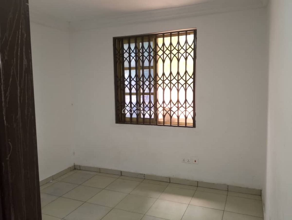 3 Bedroom Self Compound House, Labadi Road, La (labadi), La Dade Kotopon Municipal, Accra, House for Rent