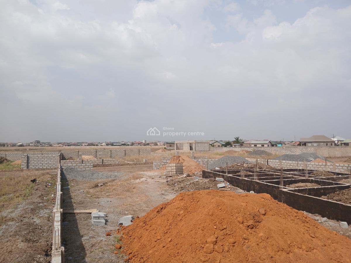 30% Bonanza on Hslf Plots at Tema Community 25, Community 25 Mall, Dawhenya, Tema, Accra, Mixed-use Land for Sale