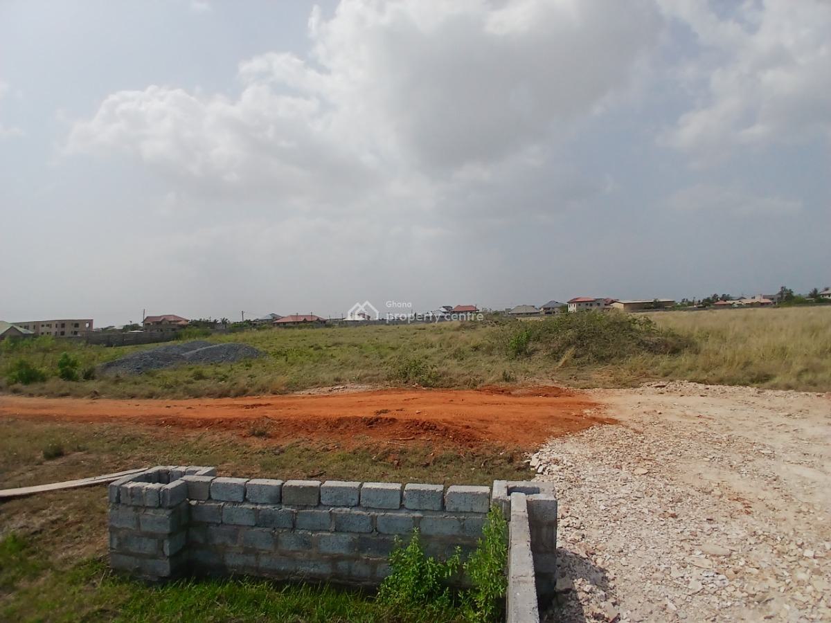 30% Bonanza on Hslf Plots at Tema Community 25, Community 25 Mall, Dawhenya, Tema, Accra, Mixed-use Land for Sale