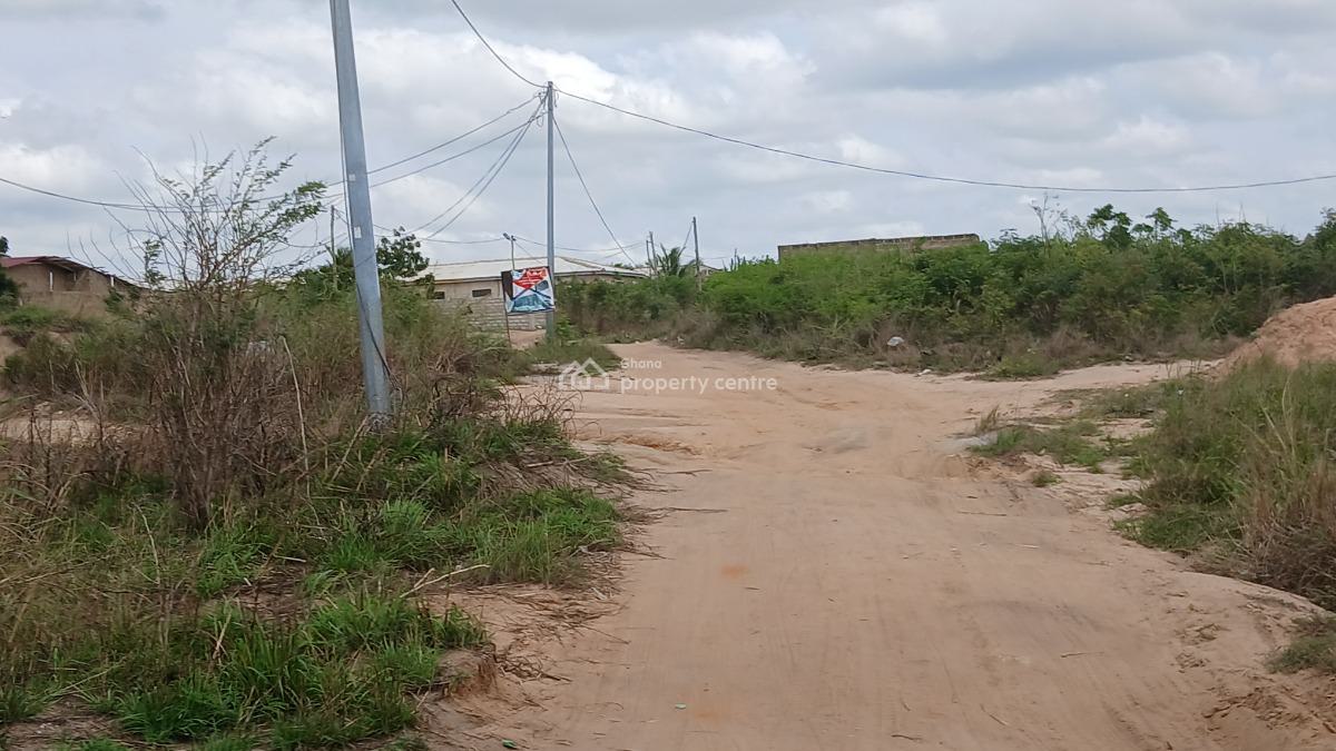 Purchase Half Plot !! Get Free Documents, New Ningo Police Station, Ningo Prampram District, Accra, Mixed-use Land for Sale