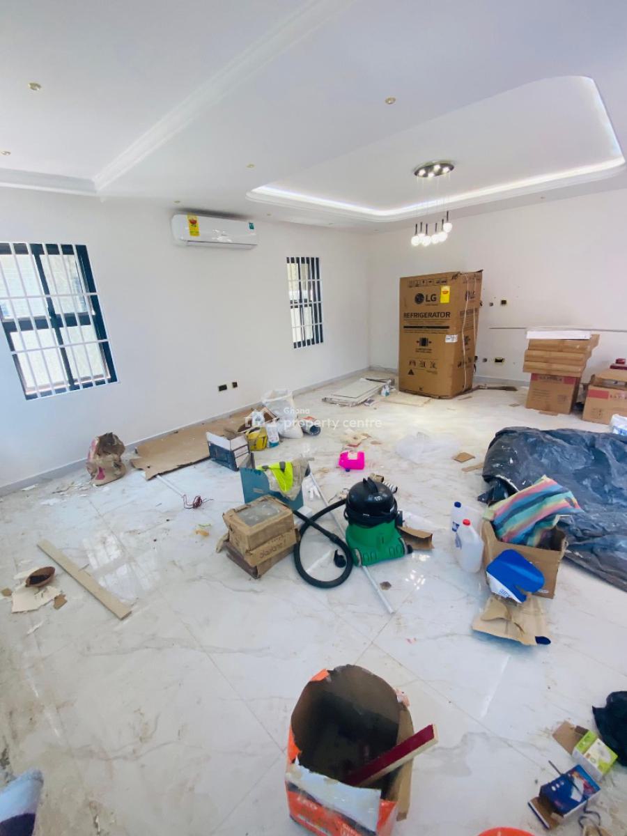 Executive 4 Bedrooms House, Lakeside, Adenta Municipal, Accra, Townhouse for Sale