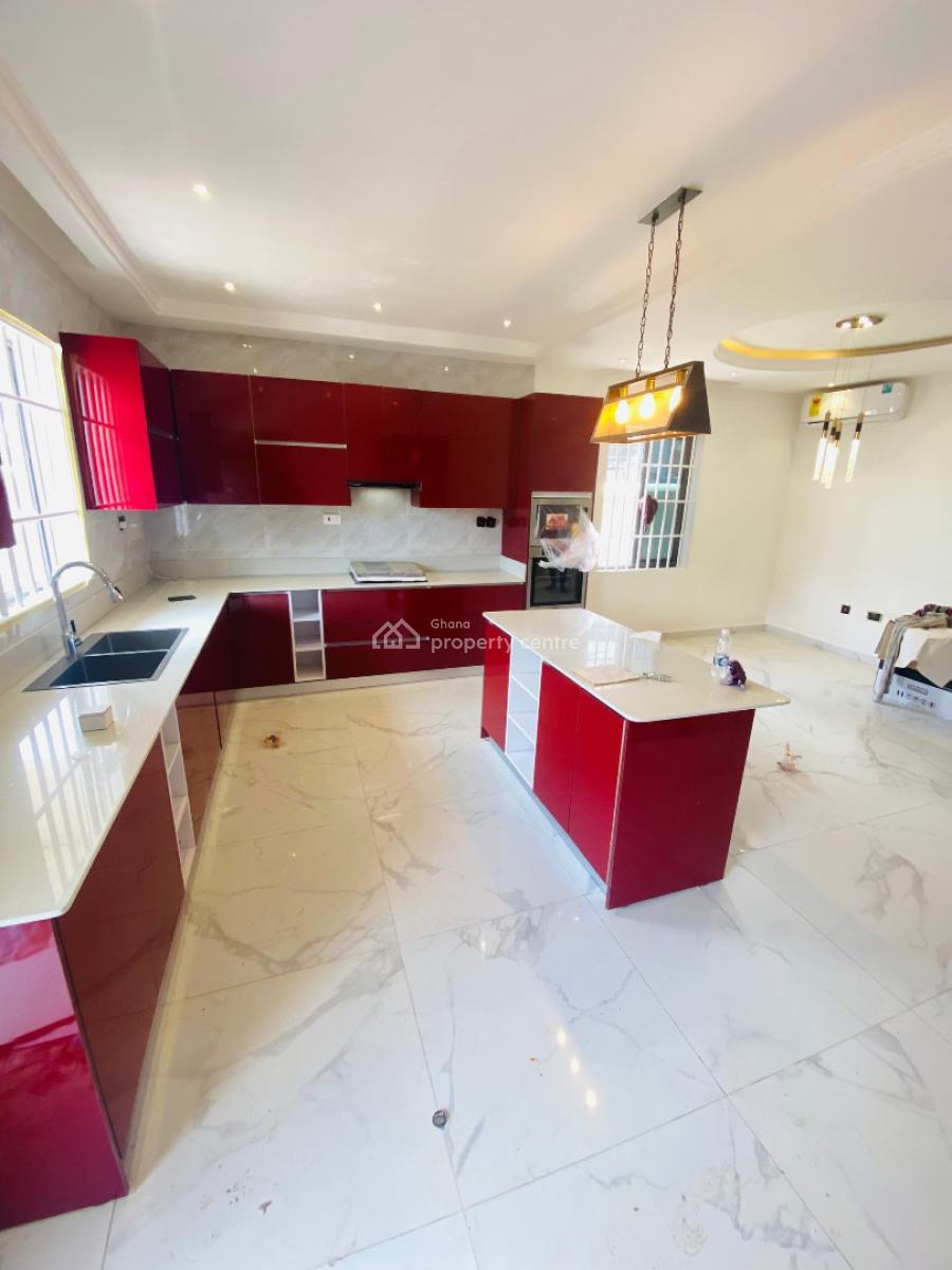 Executive 4 Bedrooms House, Lakeside, Adenta Municipal, Accra, Townhouse for Sale