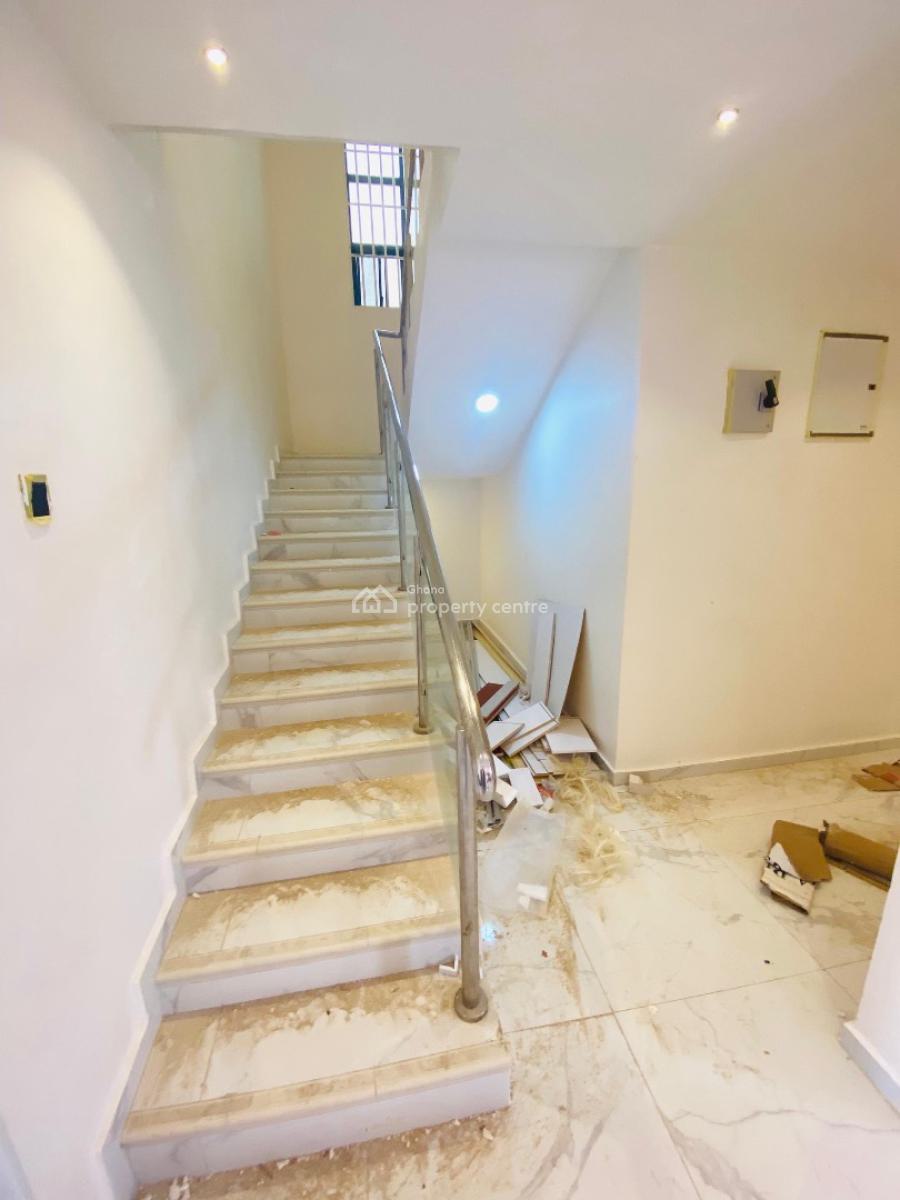 Executive 4 Bedrooms House, Lakeside, Adenta Municipal, Accra, Townhouse for Sale