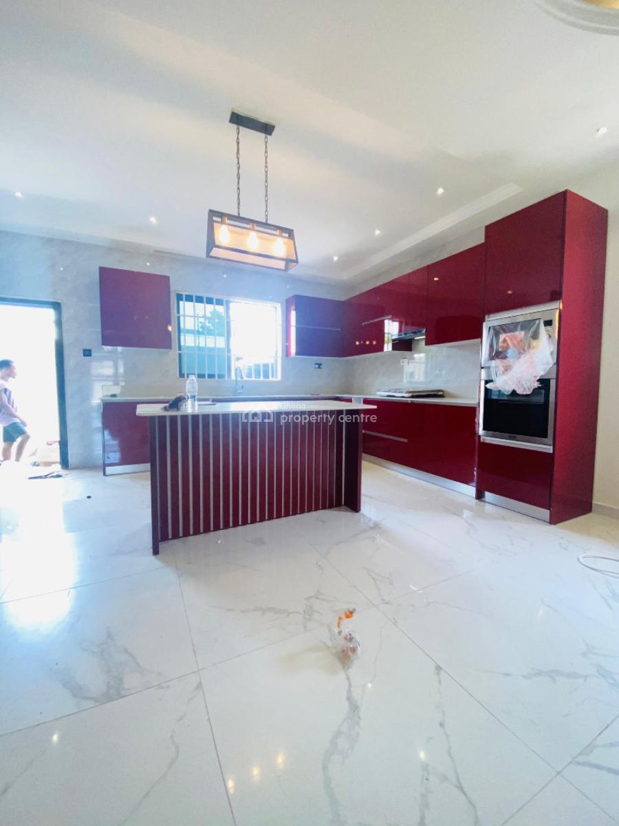 Executive 4 Bedrooms House, Lakeside, Adenta Municipal, Accra, Townhouse for Sale