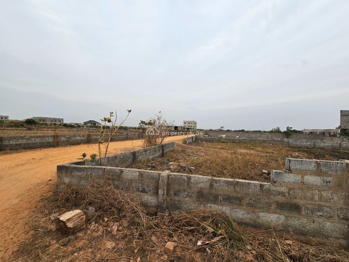 Get Lifestyle Security and Value !!!! Tema Community 25 Half Plot, Community 25 Mall, Dawhenya, Tema, Accra, Mixed-use Land for Sale