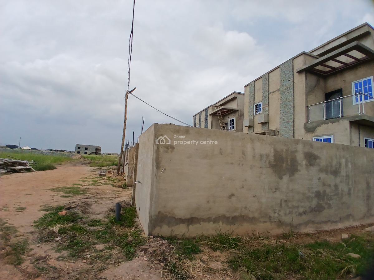 Get Lifestyle Security and Value !!!! Tema Community 25 Half Plot, Community 25 Mall, Dawhenya, Tema, Accra, Mixed-use Land for Sale