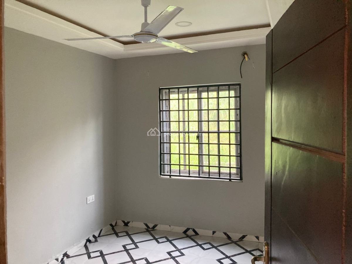 Chamber and Hall Self Contain, Sokoban-wood Village, Kumasi Metropolitan, Ashanti, Apartment for Rent