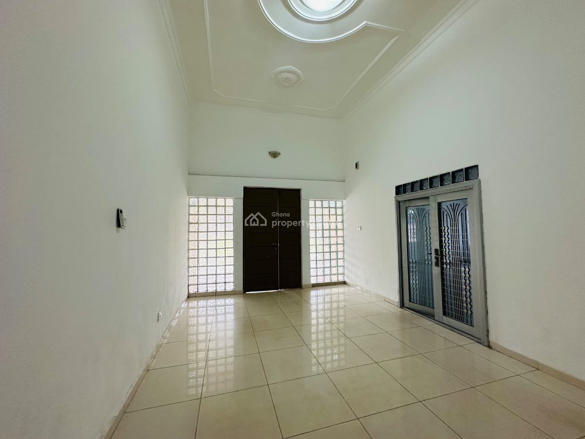 Commercial 4 Bedroom, North Legon, North Legon, Accra, Office Space for Rent