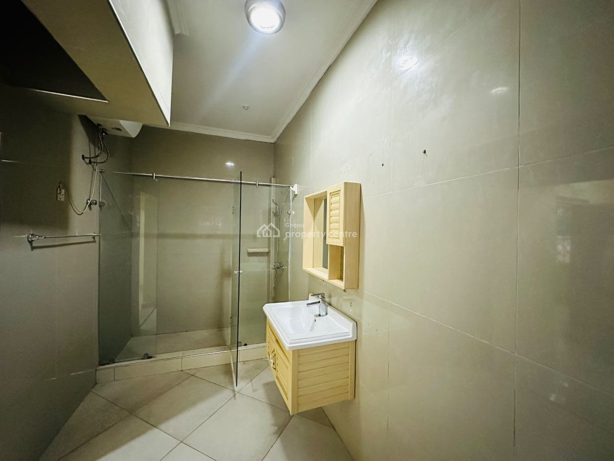 Commercial 4 Bedroom, North Legon, North Legon, Accra, Office Space for Rent