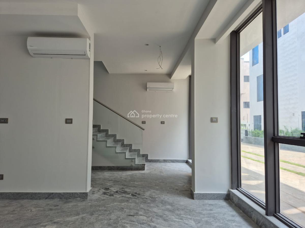 Serviced 4 Bedroom Townhouse in a Gated Community, Cantonments, Accra, Townhouse for Rent