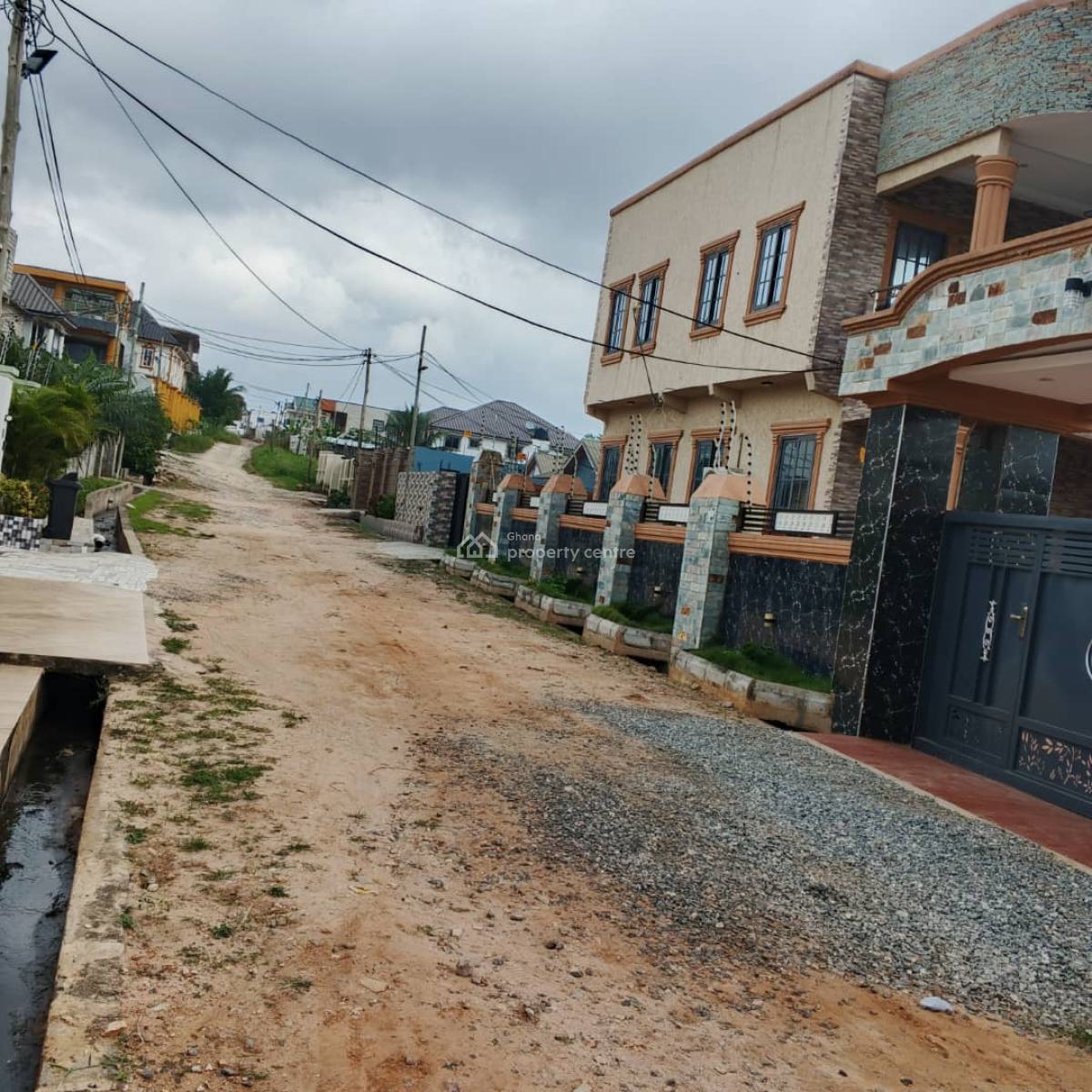 3 Bedrooms at Acp Estate, Acp  Franko Estate, Ga East Municipal, Accra, Detached Bungalow for Sale